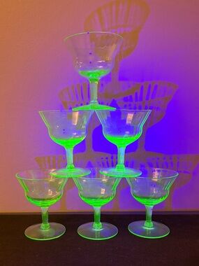 Set of 6 Vintage Uranium Glass Champagne Coupes